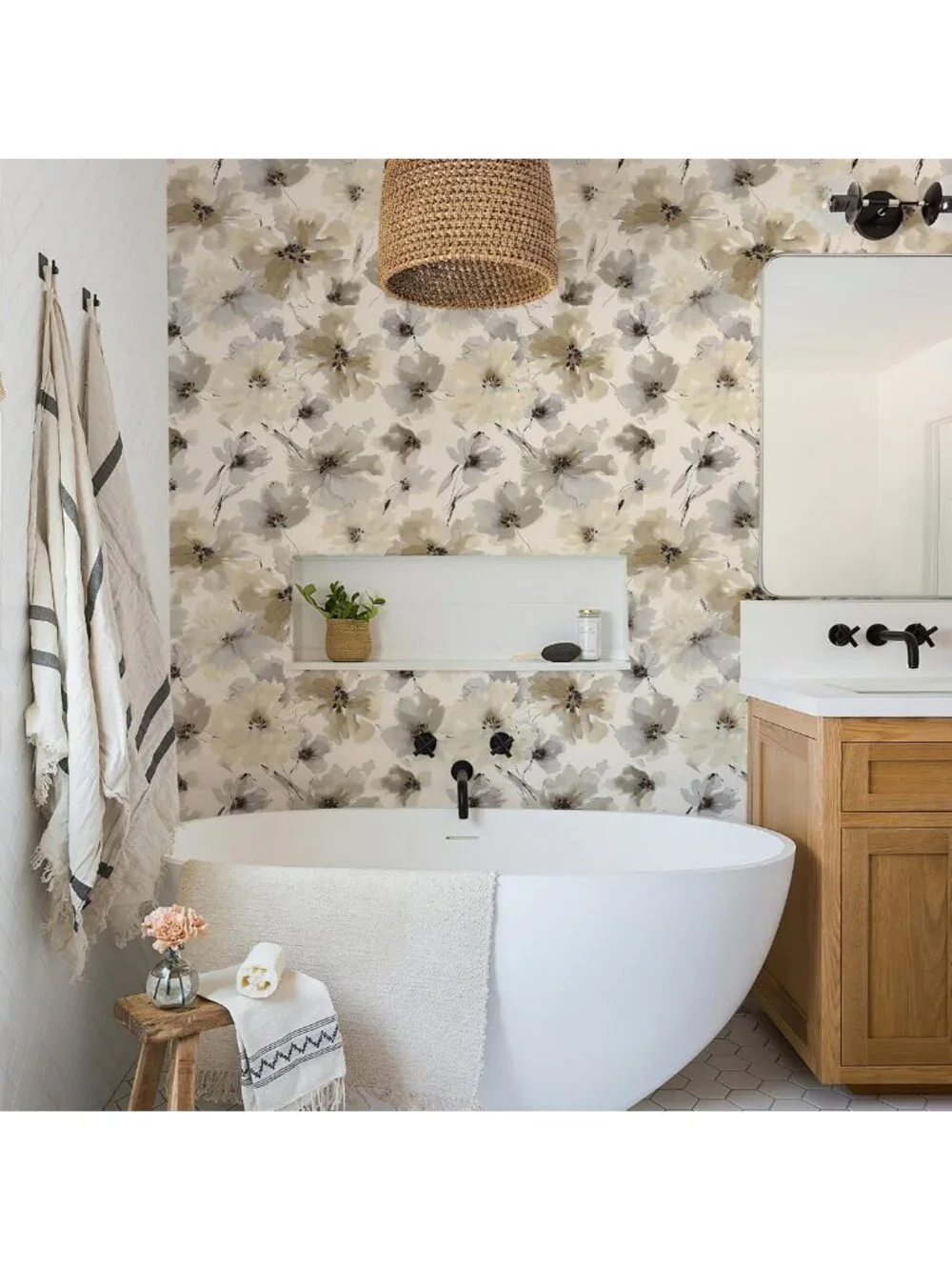 Beige Floral Watercolor Peel and Stick Wallpaper - Vintage Self-Adhesive Decor